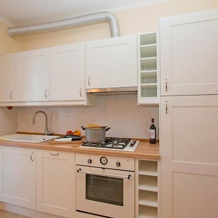 Baglio Degli Ulivi 3 Apartment By Wonderful Italy Sirmione Exterior foto